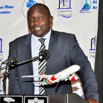 Monsieur Tom Odongo Charge Du Developpement A Kenya Airways